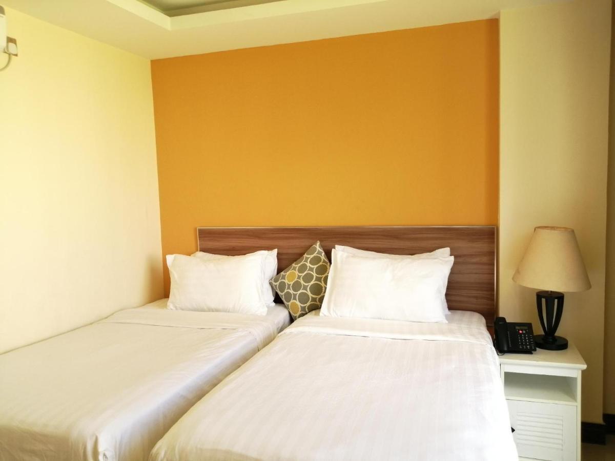 The Grand View Hotel Malé Exterior foto